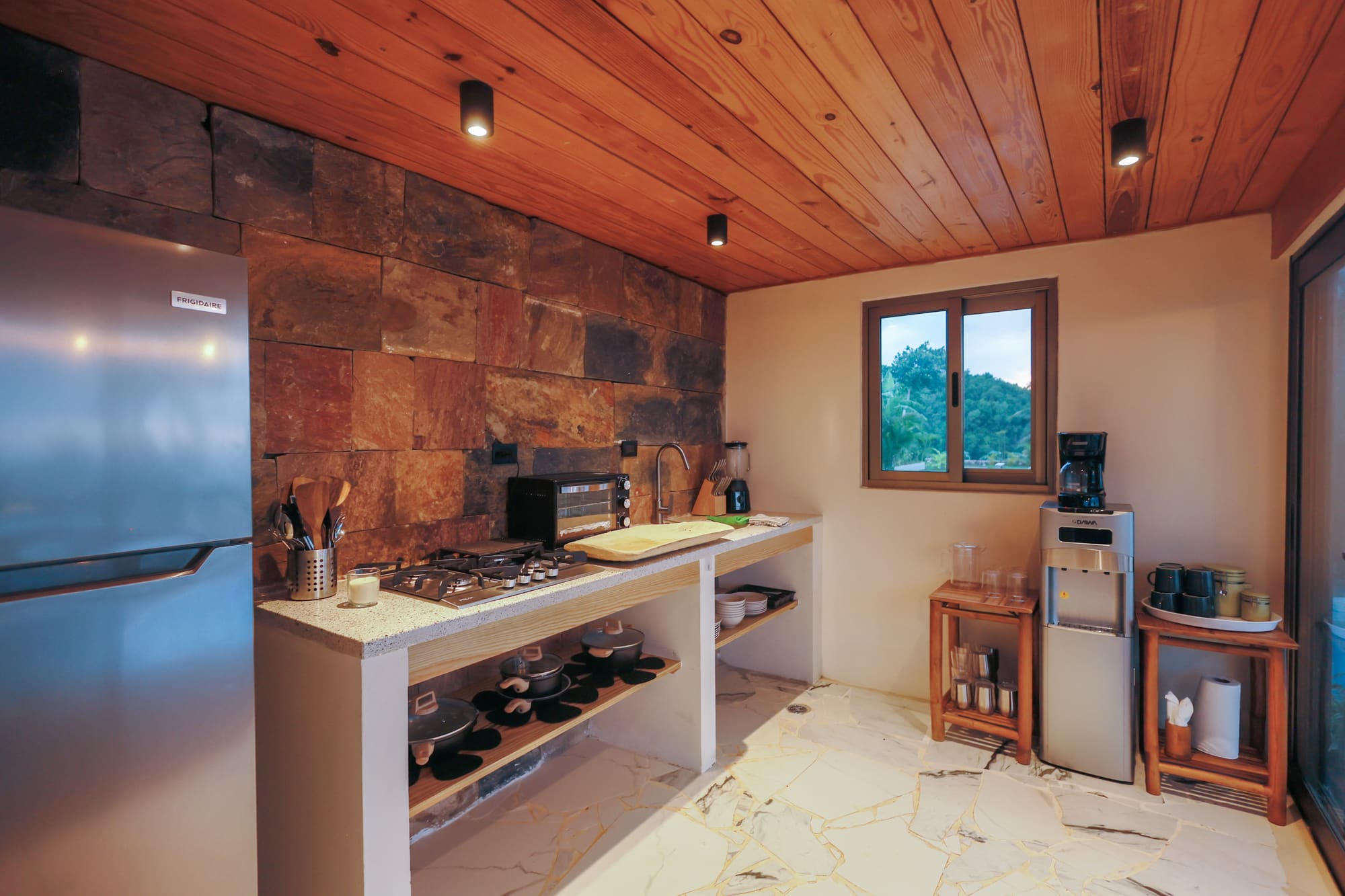 Outdoor Kitchen 1