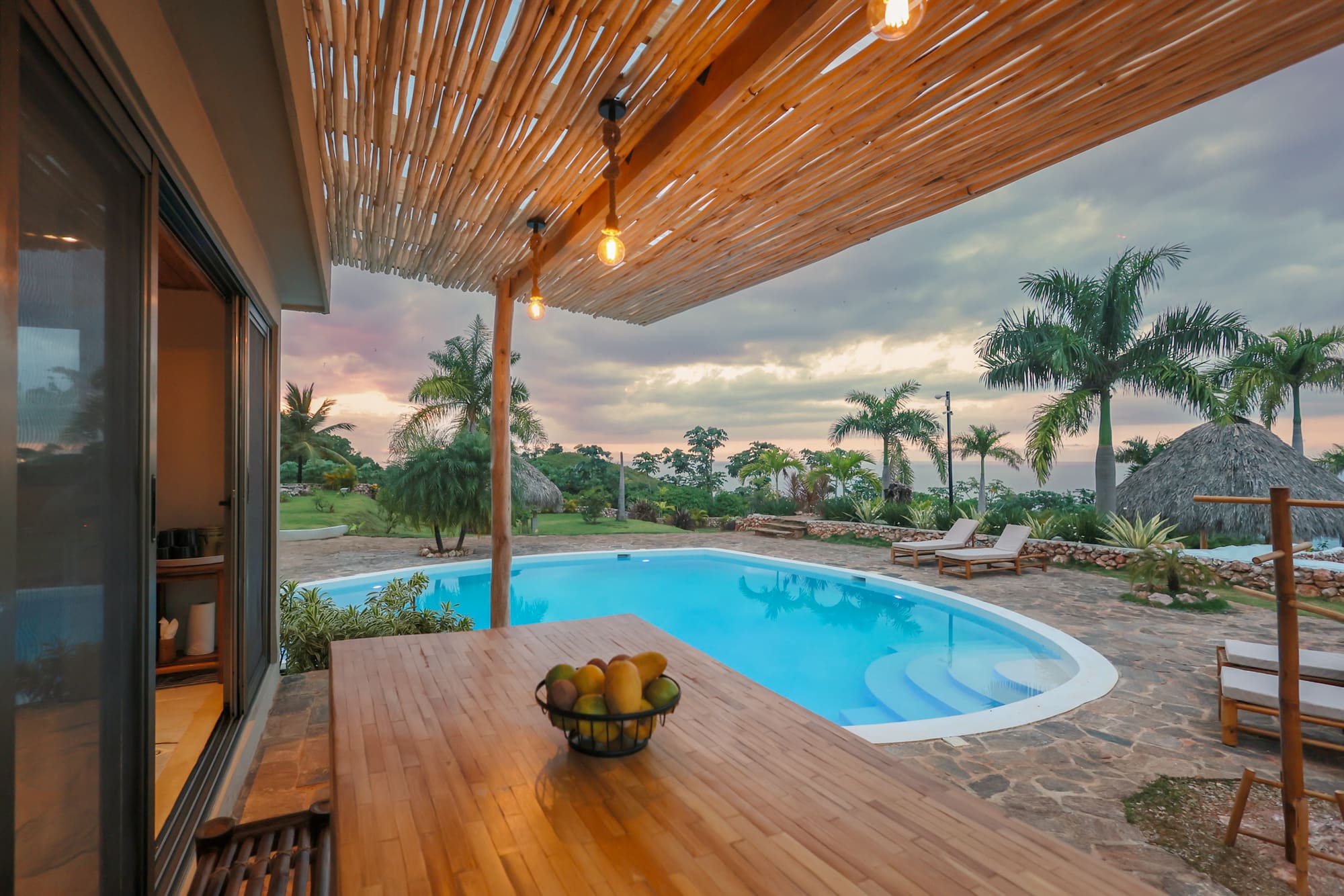 Outdoor Kitchen 4